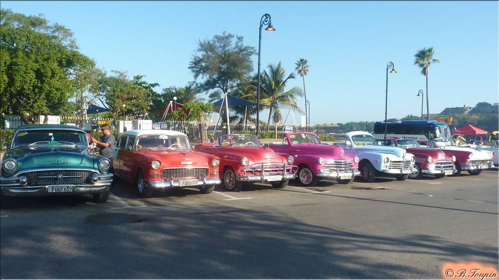 Vieilles voitures amricaines. L'importation des voitures amricaines  Cuba s 'est arrte en 1953.